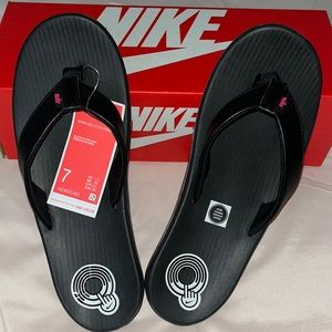Nike slipper (brand new)